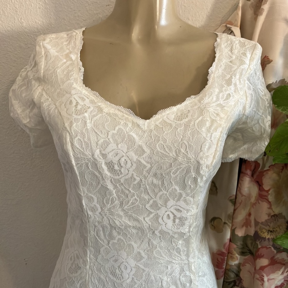 Vintage Wedding Dress UNITE! Ivory Lace Shell with Lining Long with Slit on Left